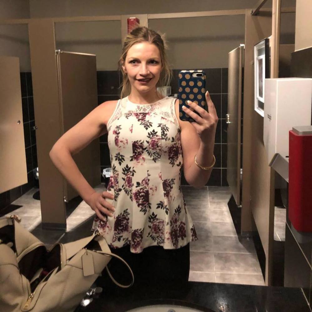 Meet your Posher, Laura